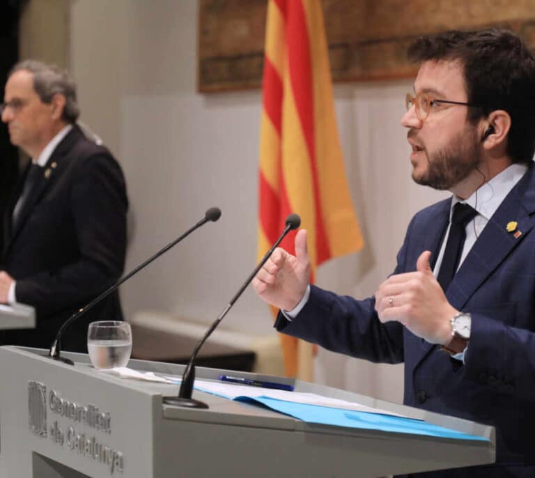 Torra y Aragonés intentan escenificar unidad con un plan de reformas para 2022