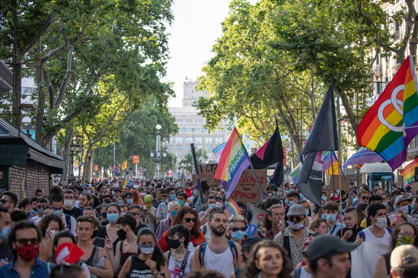 Manifestantes en Barcelona, este sábado, durante la marcha del Orgullo.
