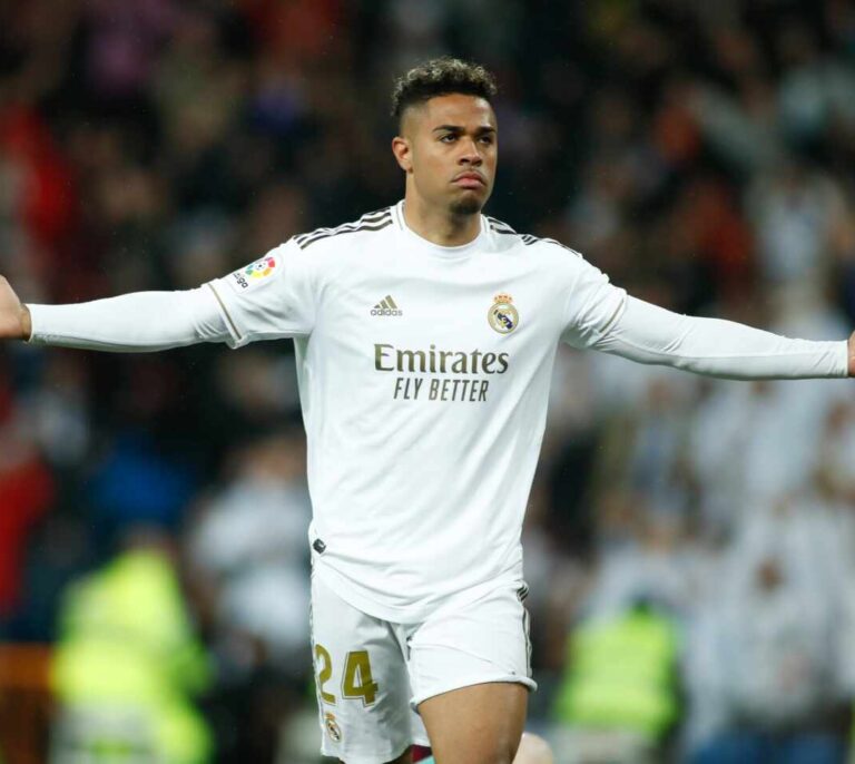 Mariano Díaz, futbolista del Real Madrid, da positivo por coronavirus