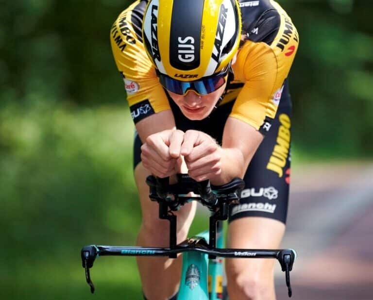 Gijs Leemreize sufre la amputación de un dedo tras una caída en la Vuelta a Burgos