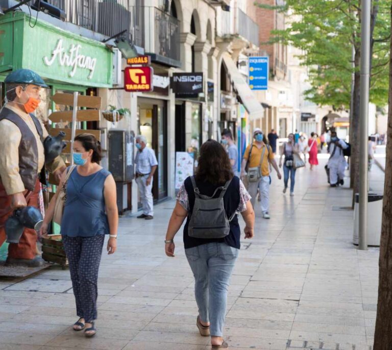 El Govern responde a Simón: "Sería cómico si no fuera por la situación que nos acuse a nosotros de actuar tarde"