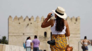 Una quincena de provincias, en riesgo por altas temperaturas, lluvias o tormentas