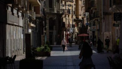 Cataluña ordena el aislamiento de todas las residencias de Lleida