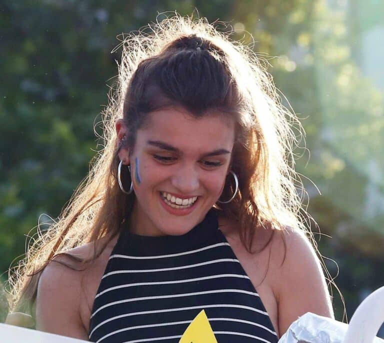 Amaia lanza 'La victoria' y 'Cosas interesantes para decir'