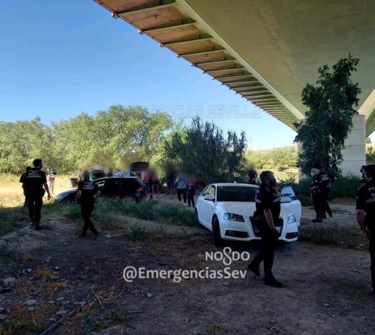 La Policía disuelve un 'after' con  40 personas en Sevilla