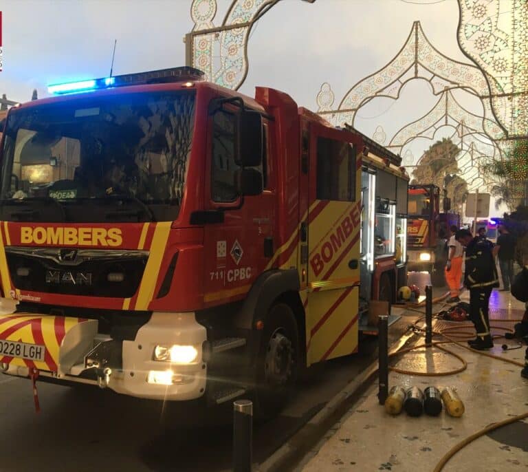 Desalojadas 160 personas por un incendio en un balneario de Orpesa (Castellón)