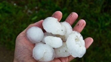 Espectacular granizada en Ciudad Real: granizos como "bolas de billar"