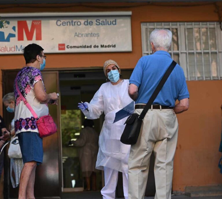 Médicos de Madrid convocan una "huelga completa" en los centros de salud el 28 de septiembre