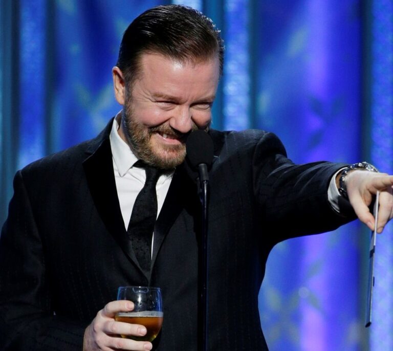 Ricky Gervais, el humorista aplaudido por Vox: "Si elegís torturar por diversión, prefiero que gane el toro"