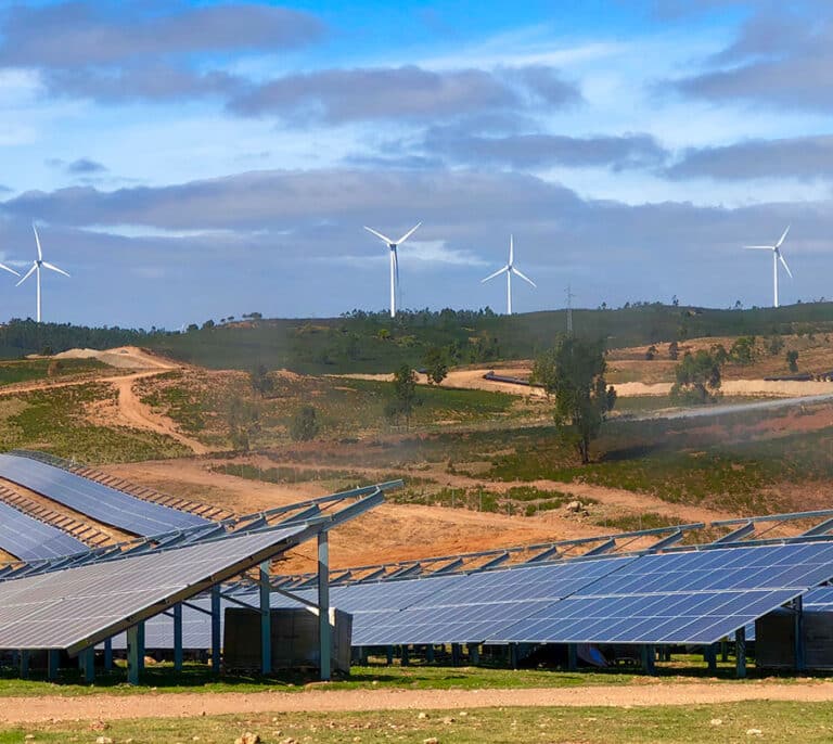 Una planta solar para fabricar toda la Cruzcampo y la Heineken de España