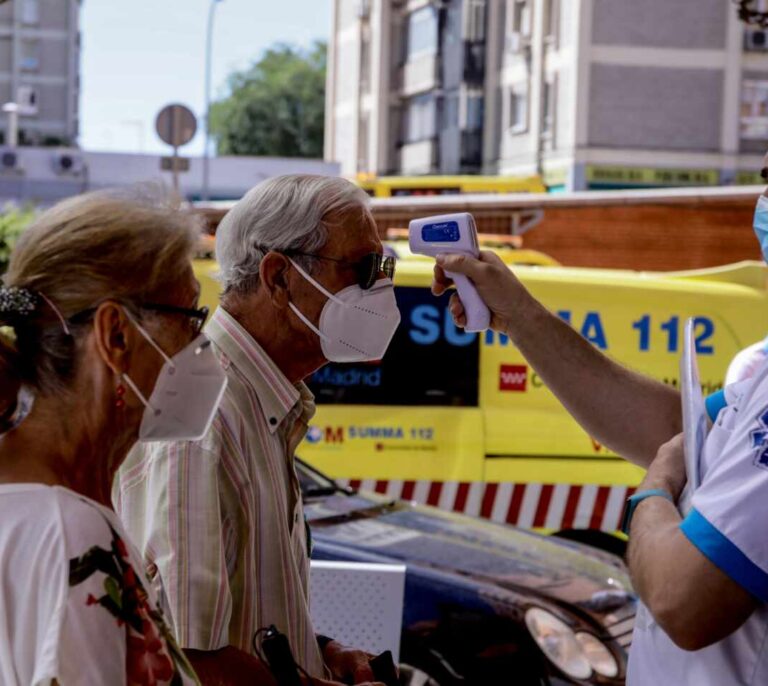 Se disparan los contagios en Madrid: 1.501 positivos, un 64 % más en 24 horas