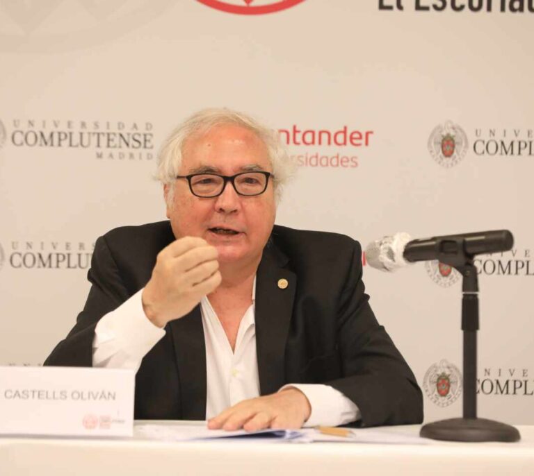 Manuel Castells, sabio de bañera