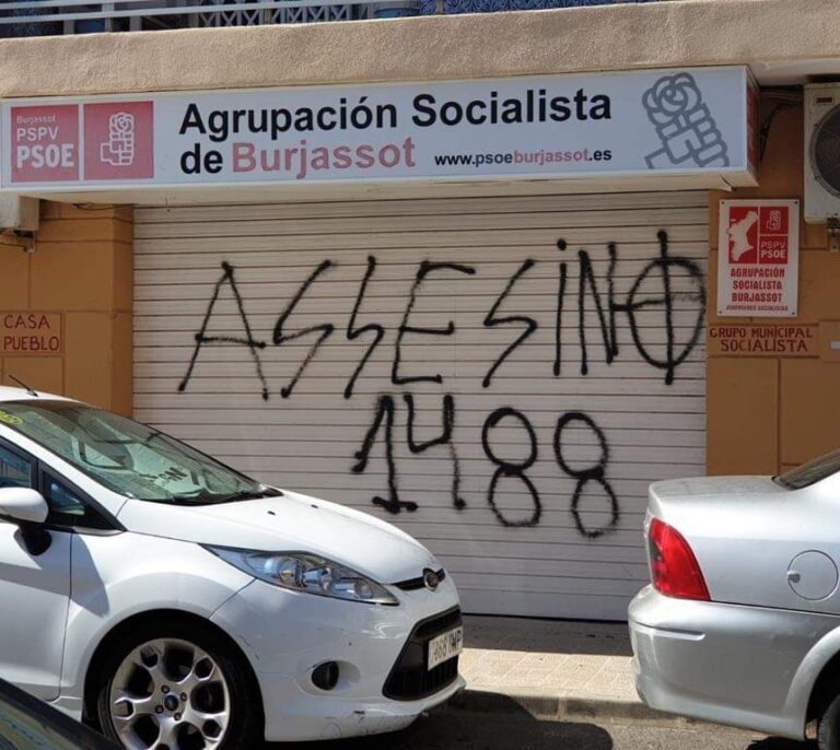 Pintan un símbolo nazi en la sede del PSOE de un pueblo de Valencia