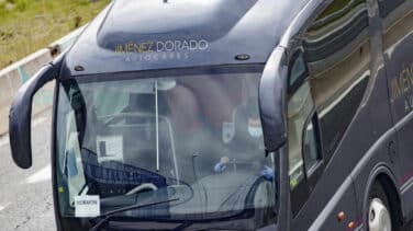 SOS del sector del autobús: pide un plan de 6.000 millones para salvar 30.000 empleos