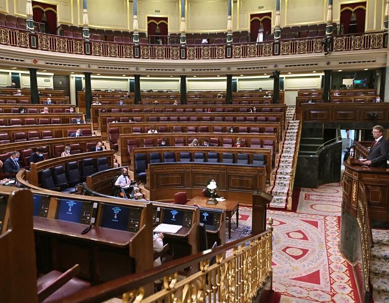 Señal en directo: siga la sesión de control desde el Congreso sin Pedro Sánchez