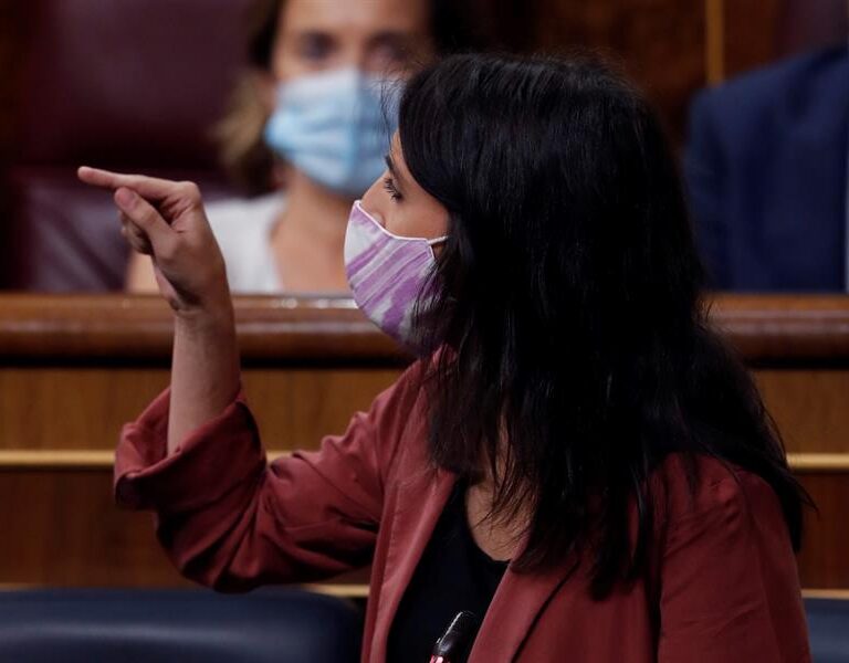 Irene Montero: "Quienes piensan que la violencia no tiene género están fuera de la ley"