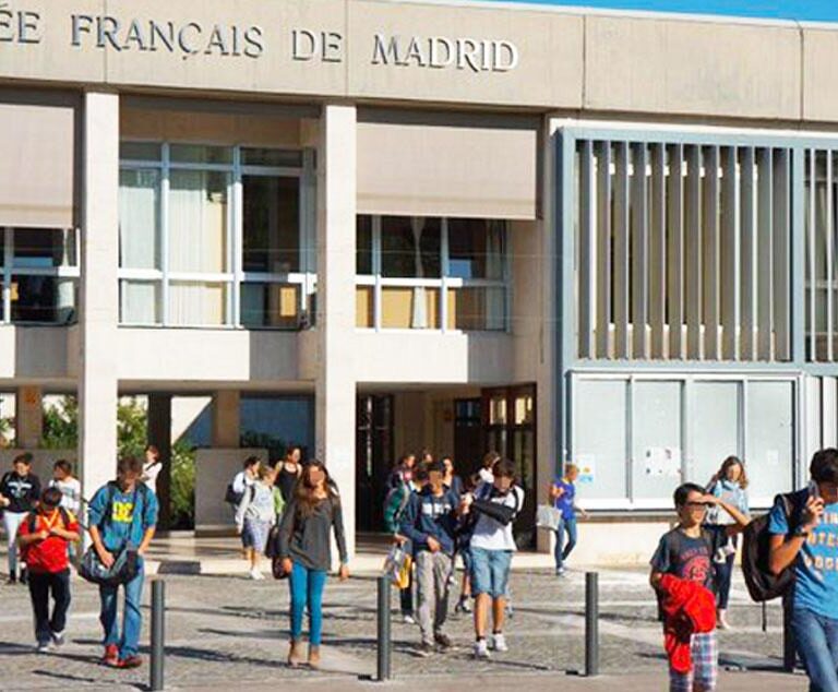 El Liceo Francés, primer colegio de Madrid en confinar un aula tras detectar un positivo