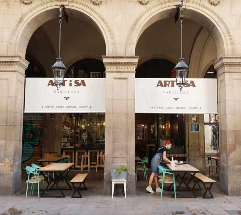 Barcelona, última cena: “Esto no va a ser para quince días”