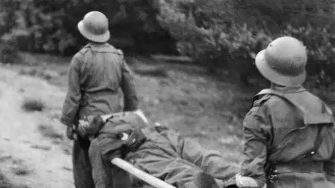 'La muerte en ciernes', la reedición de la Guerra Civil de Robert Capa