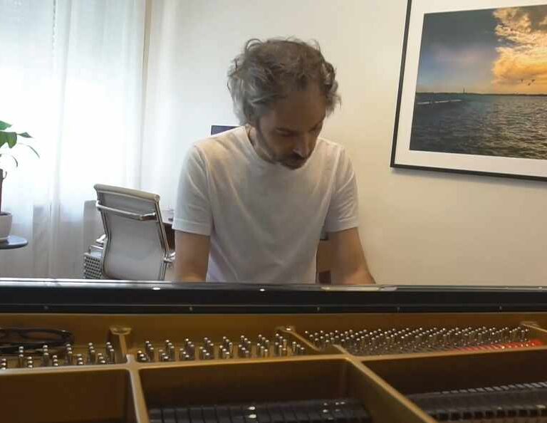 James Rhodes, el pianista de Sánchez