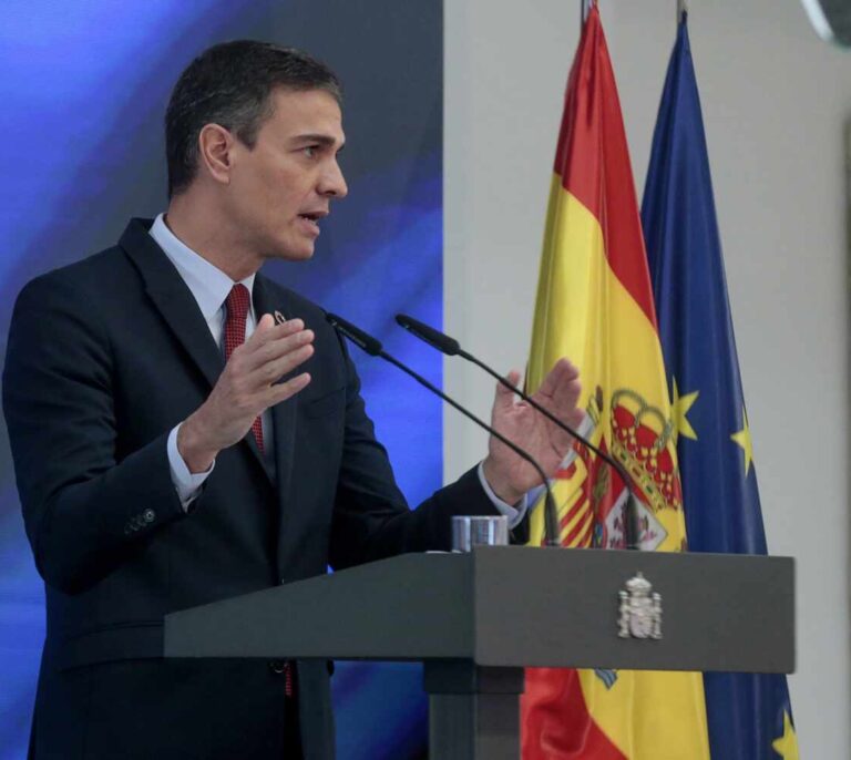 Sánchez renuncia de momento a la mitad de los fondos europeos para no elevar la deuda