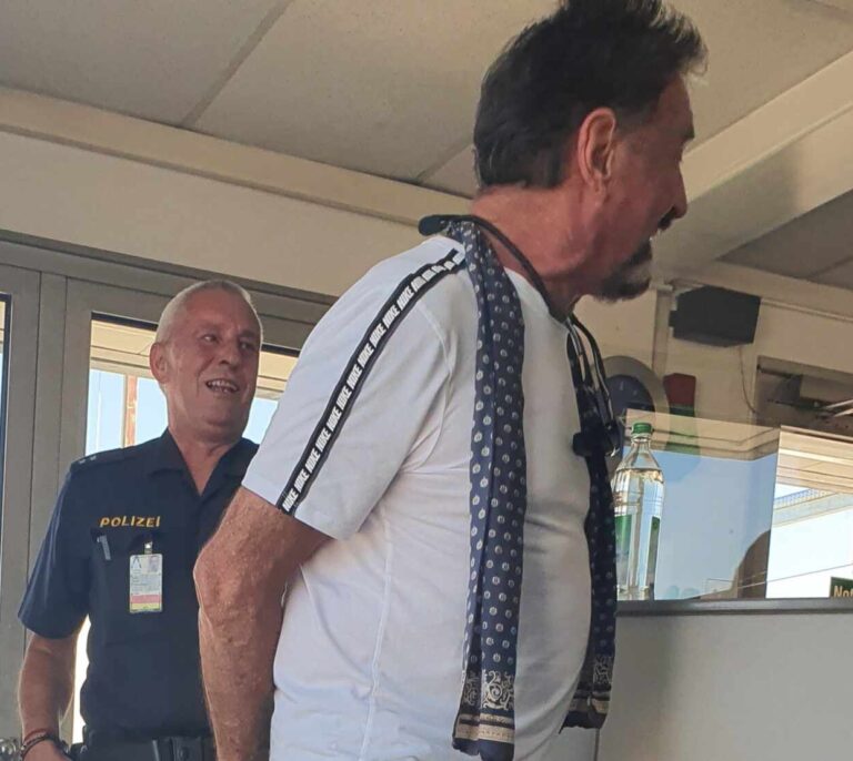 Detenido en España John McAfee, el creador del famoso antivirus