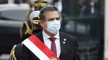 Renuncia Manuel Merino, presidente de Perú, tras los disturbios en las protestas de  Lima