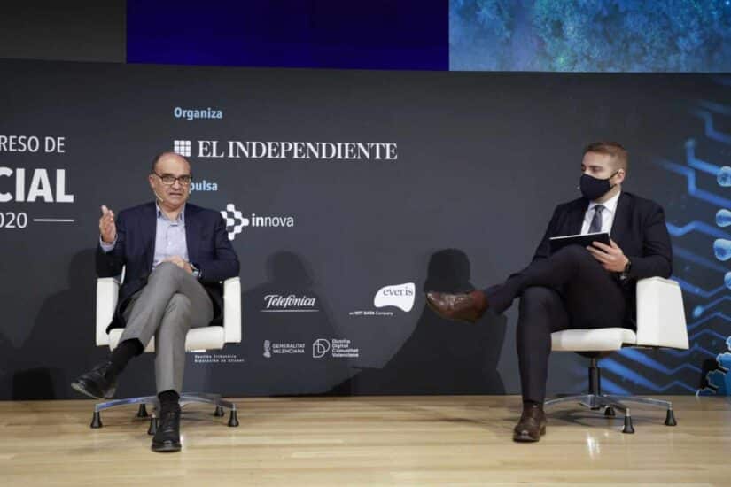 Manuel Palomar, rector de la Universidad de Alicante, y Adrián Ballester, diputado de Proyectos Europeos, Agenda Digital e Innovación en Alicante