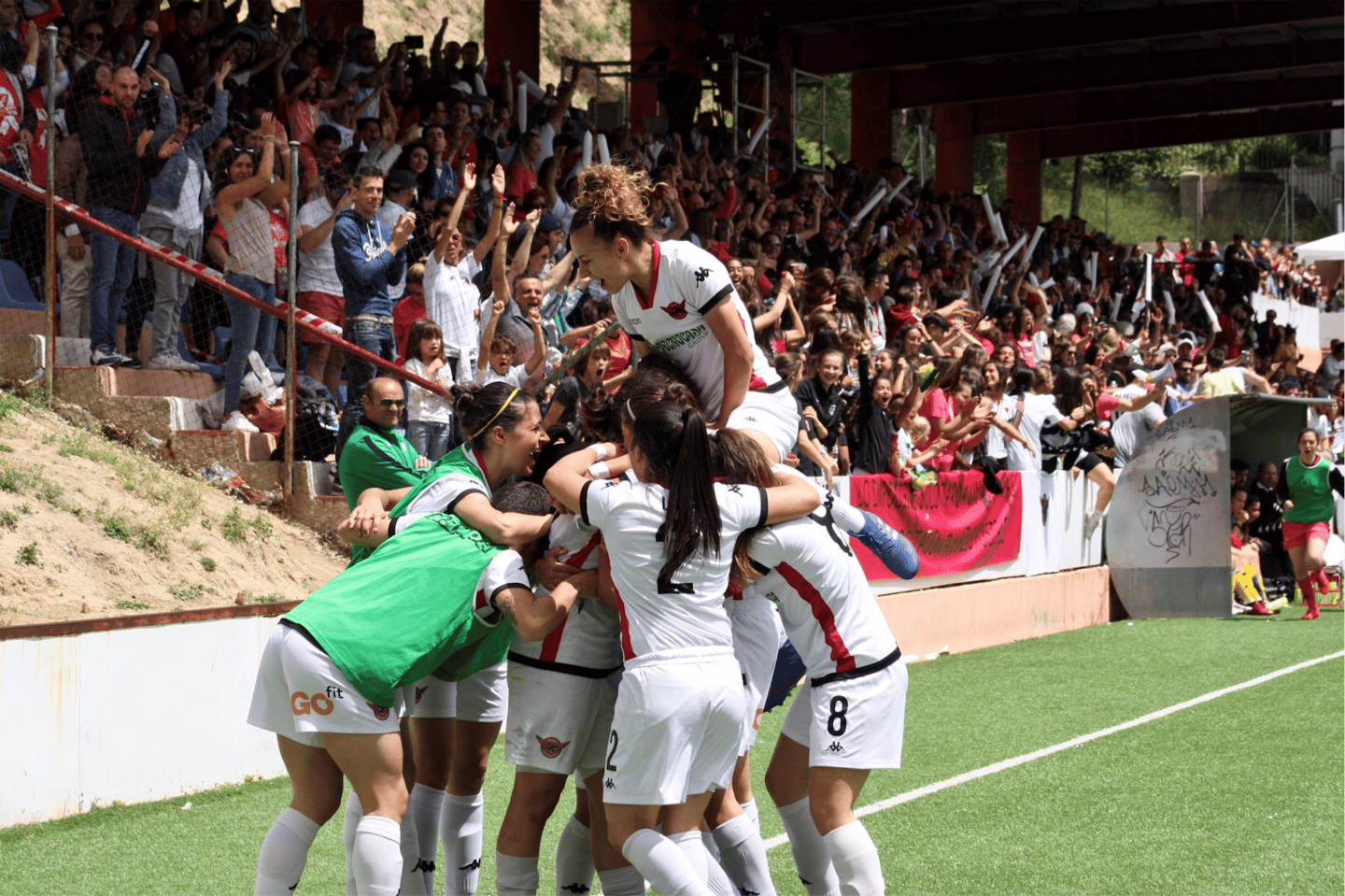 Реал Мадрид женщины Логроньо. Реал Мадрид жен КДЕФ Логроньо жен. Primera Division women Live. Futsis kapinlitsa.