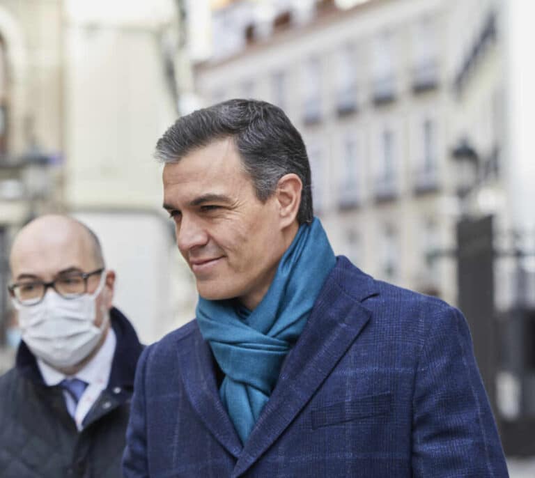 Aunque sube la derecha, tenemos Sánchez para rato