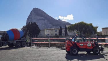 Interior ejecuta contra reloj obras en la verja de Gibraltar por el 'Brexit'