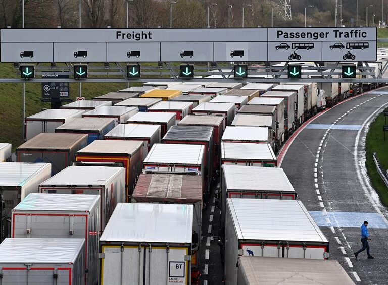 Se buscan transportistas: Reino Unido flexibilizará los visados para paliar la escasez de camioneros