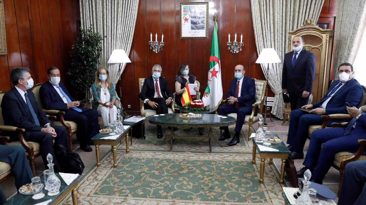 El ministro Grande-Marlaska, durante su encuentro con las autoridades argelinas el pasado 10 de agosto.