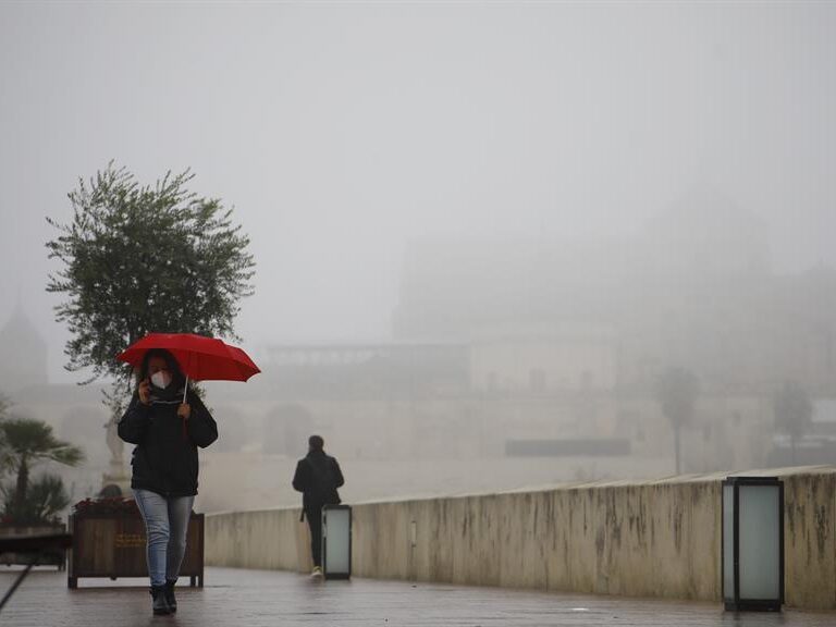 El tiempo de mañana: nubes y lluvias en casi toda la Península para empezar la semana