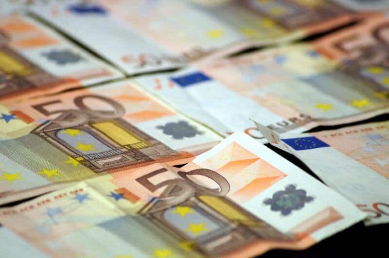 En peligro el comercio en España por la limitación de los pagos en efectivo a 1.000 euros