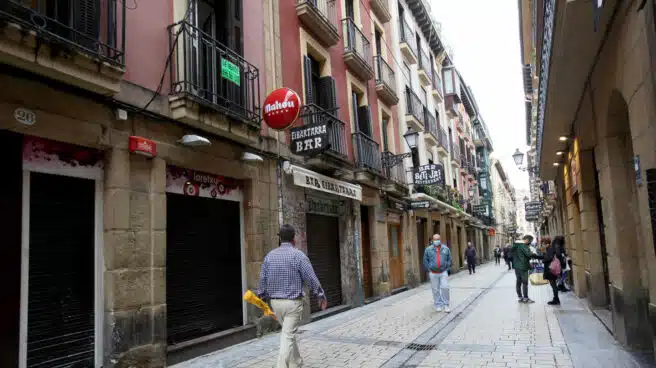 San Sebastián cierra los bares y restaurantes 14 días