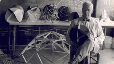 Buckminster Fuller, genio visionario y archivo de soluciones para el planeta