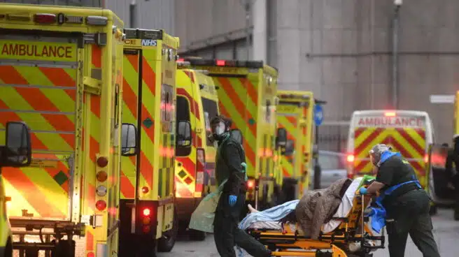 Reino Unido registra 30.000 contagios y 610 muertos más en 24 horas