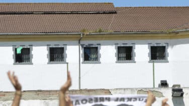 El traslado de etarras colapsa las cárceles vascas y frena el acercamiento de presos comunes