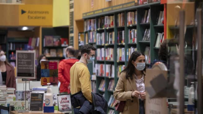 Aliste $1 millón si quiere equipar su biblioteca con los libros más vendidos  en el año