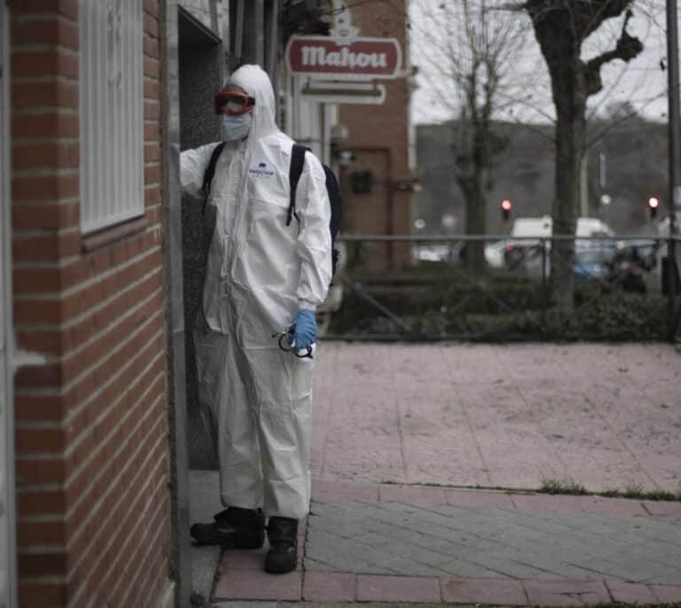 Descienden los contagios y las muertes en Madrid