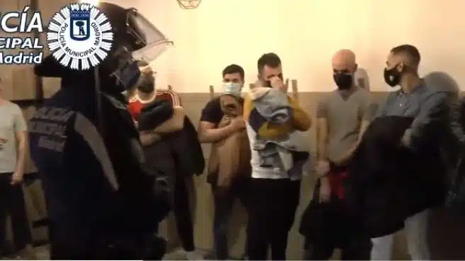 Desalojada una fiesta con 75 personas y drogas en un local de Chamberí