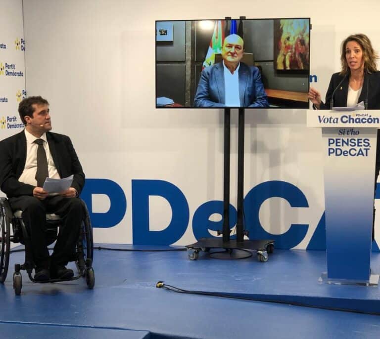 El PNV apoya al PDeCat para resucitar el nacionalismo moderado en Cataluña