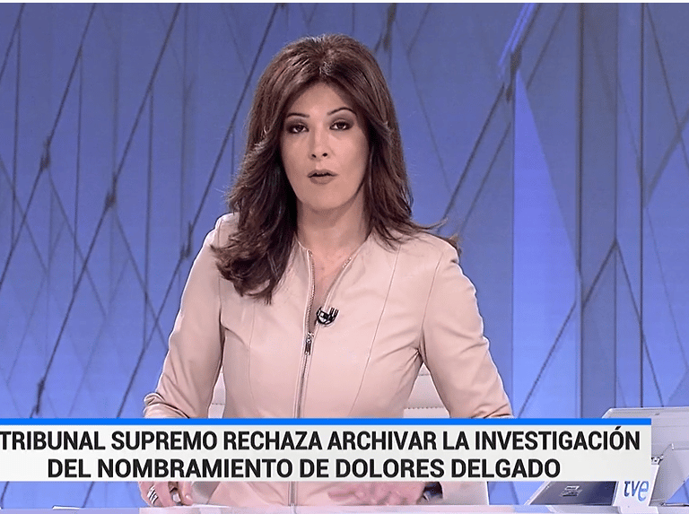 TVE se lía con la decisión del Supremo sobre el nombramiento de Dolores Delgado