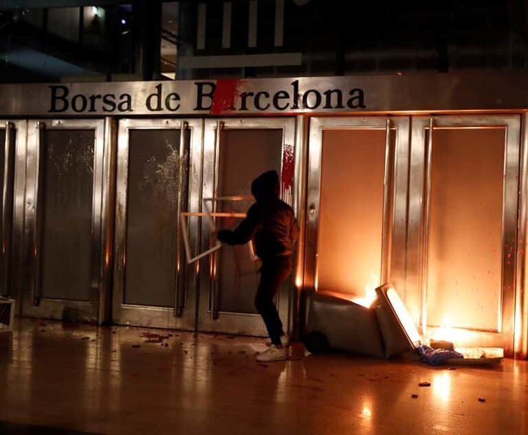 Cs demanda al conseller Sàmper por prevaricación tras seis días de disturbios