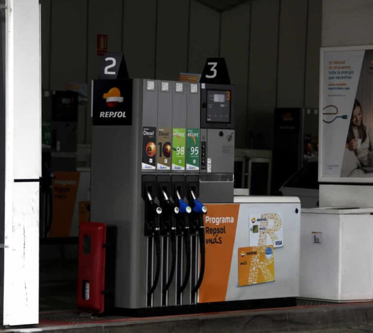 La gasolina se encarece un 7% desde noviembre y llenar el depósito cuesta 4,5 euros más