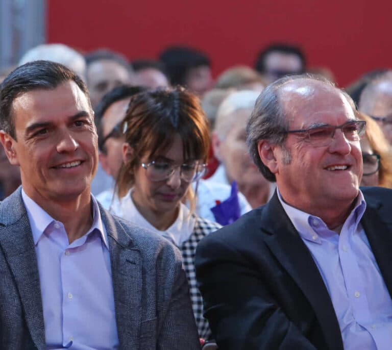 Sánchez presenta a Gabilondo como el "candidato capaz de llegar a acuerdos" frente al "narcisismo" de Ayuso