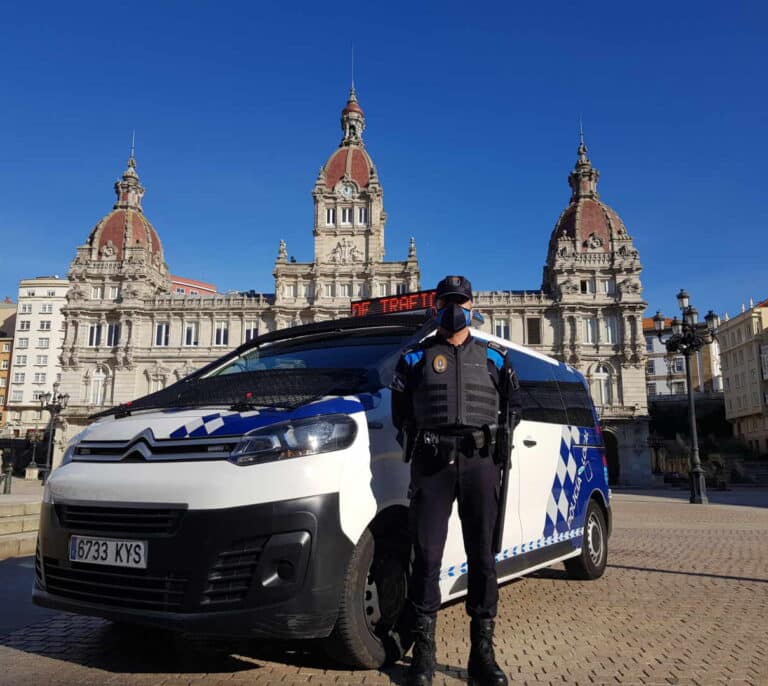 Un hombre detenido por herir con una catana de 73 centímetros a una mujer en la cara