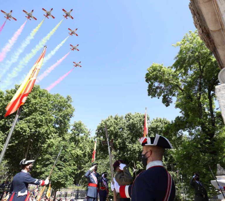 La atípica celebración del Día de las Fuerzas Armadas, en imágenes