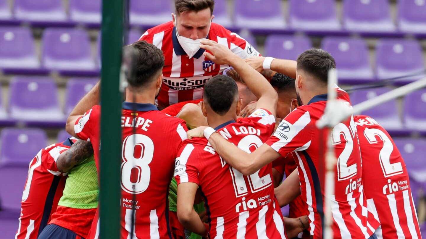 El Atlético celebra el gol decisivo de Luis Suárez en Valladolid